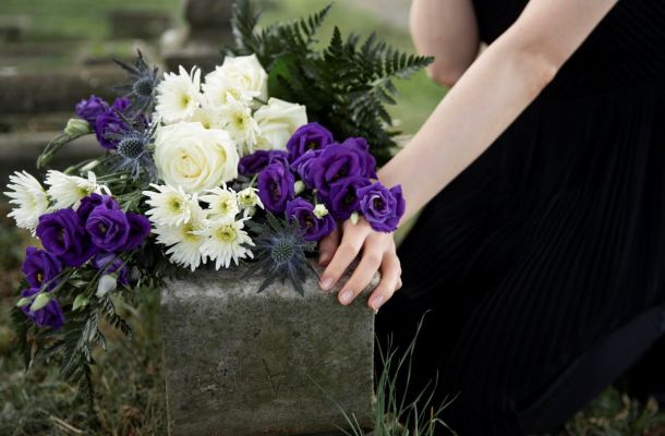 Guida ai fiori funebri significati e consigli per omaggiare chi ci ha lasciati 57419b7c