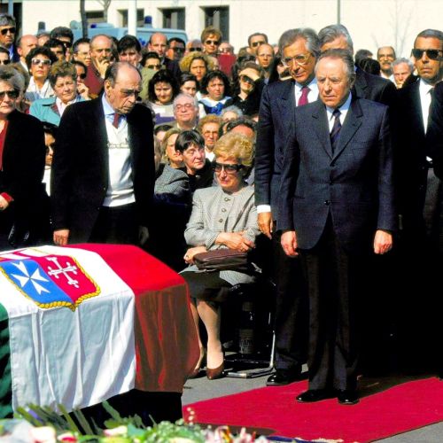 01501 00167168000005h 891d5837